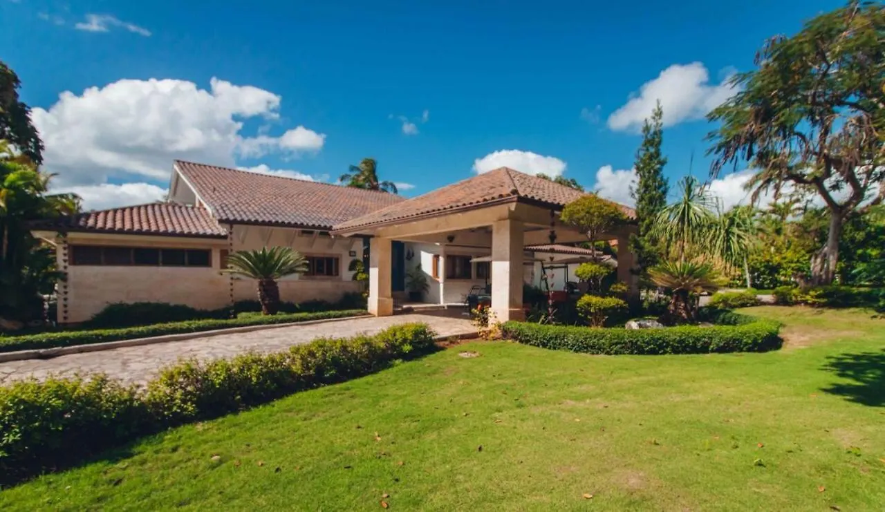 Villa Maud La Romana 0*,